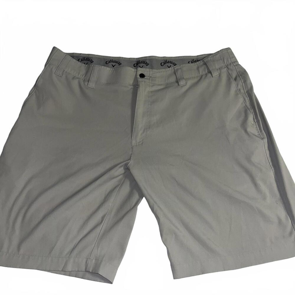 Callaway Men's Golf Shorts Men’s Size 40 Beige Polyester Blend Apparel Khaki